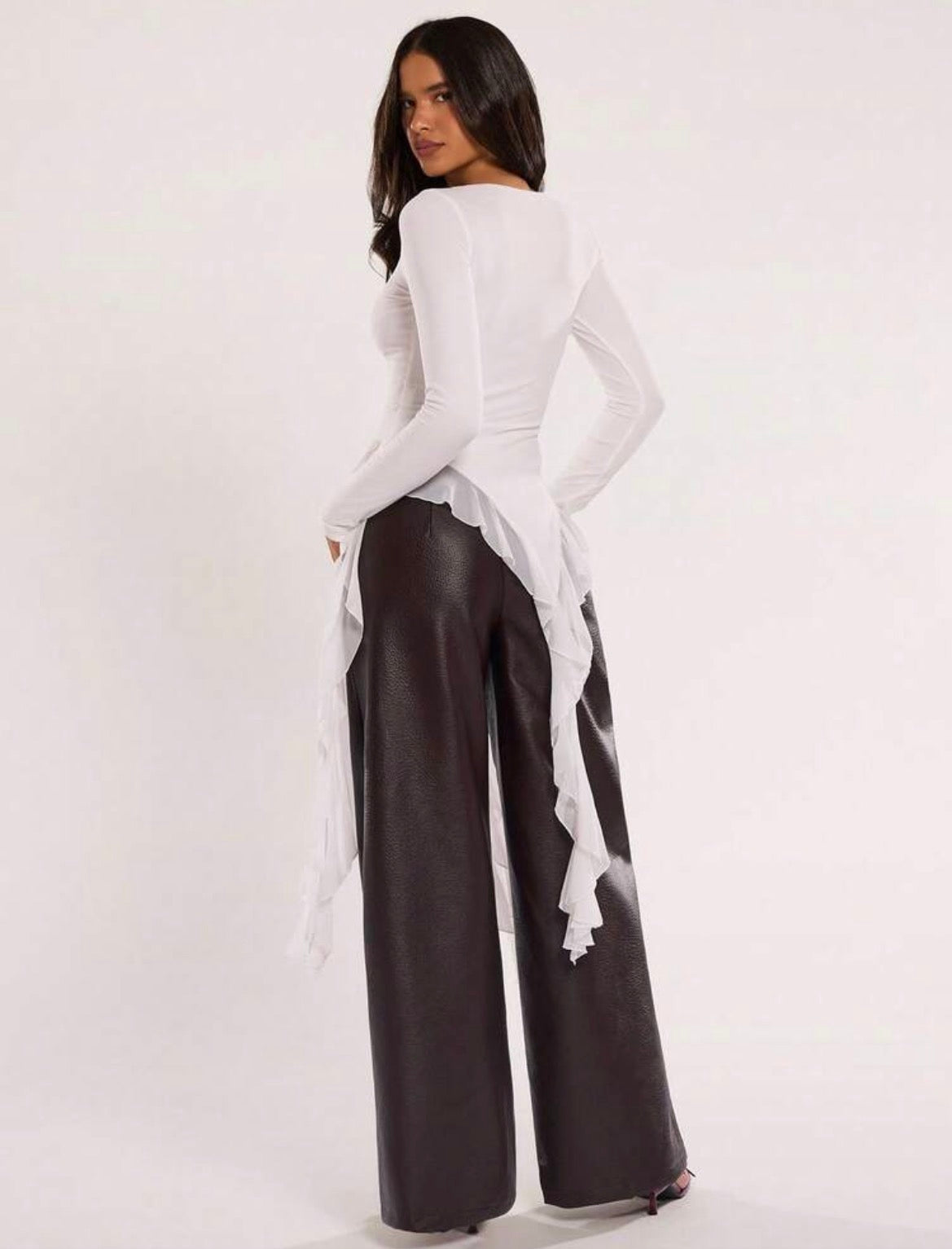 Women Solid Color Asymmetric Ruffle Hem Long Sleeve Fitted Top