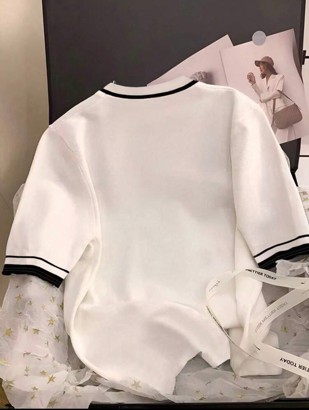 White t-shirt