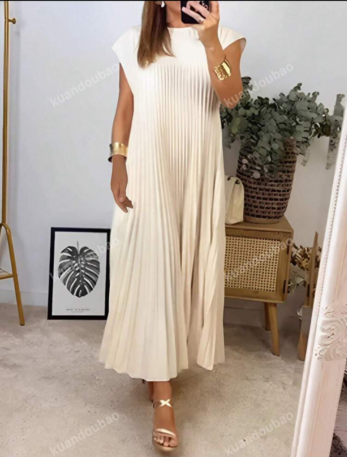 Elegant Sleeveless dress