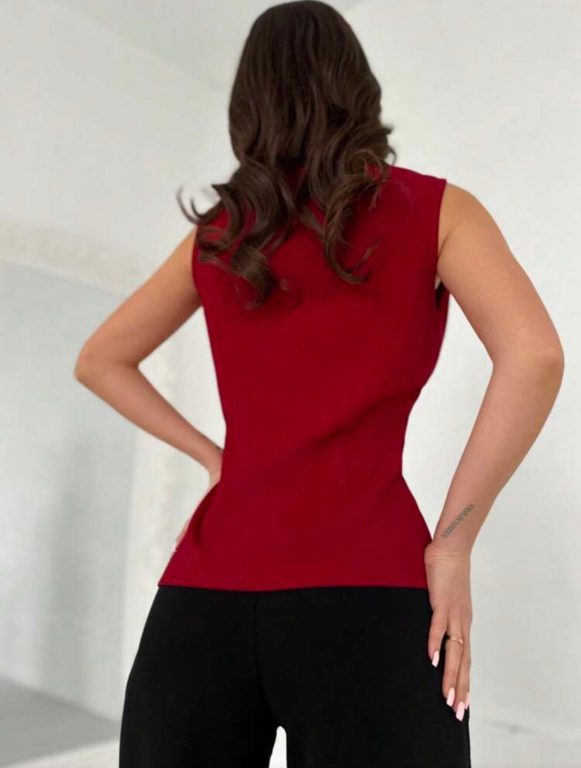 Firerie Women's Elegant Heart Metallic Decor Suit Vest